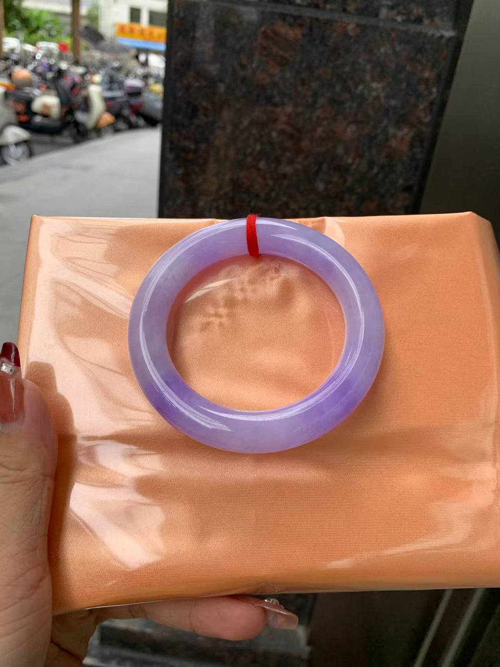 Enchanting Deep Purple Round Bangle